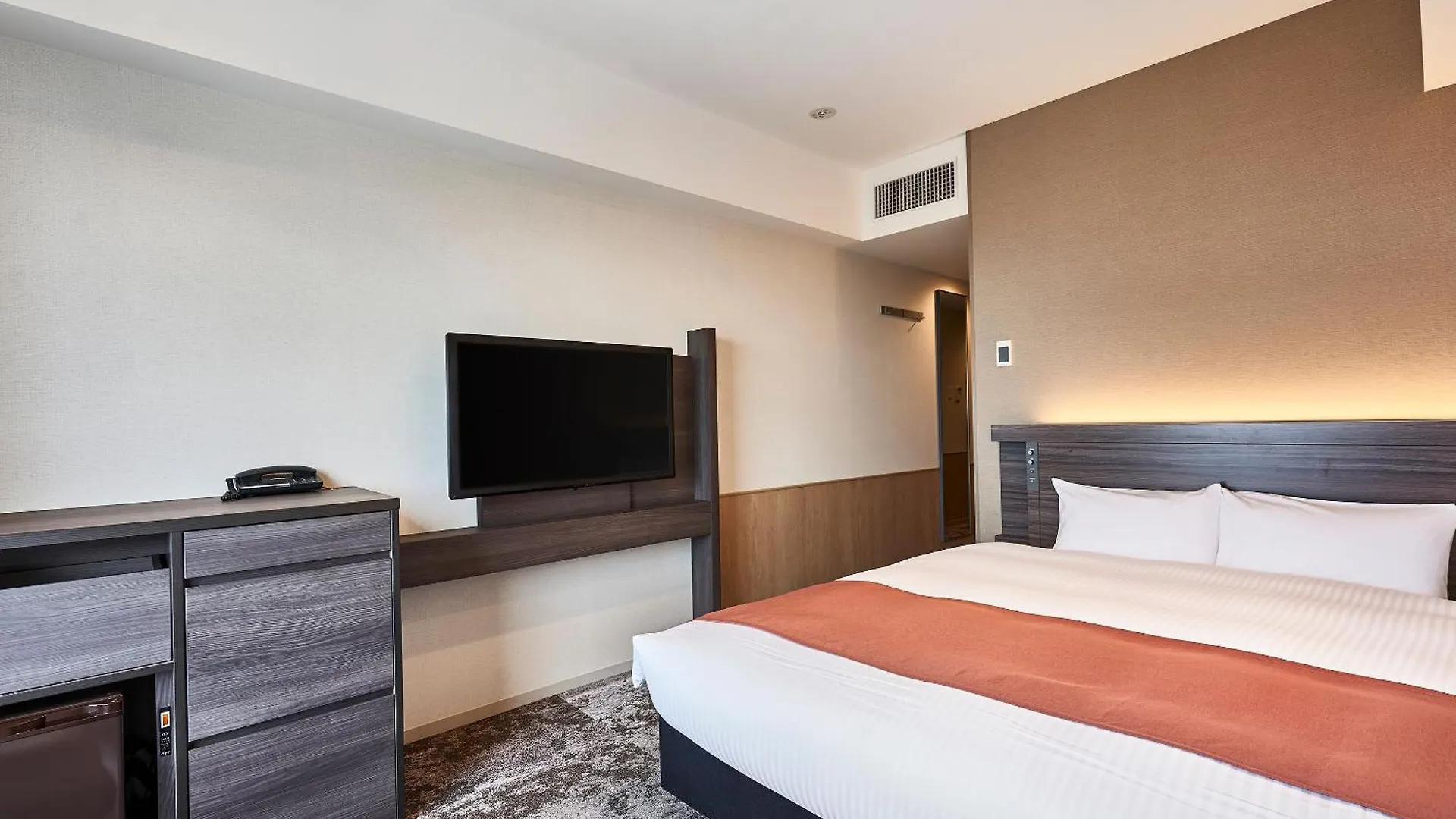 Del Style Osaka-Shinsaibashi By Daiwa Roynet Hotel 4*, Osaka